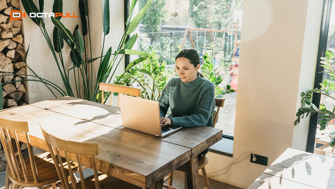 6 Remote Working Benefits: Is Working Remotely Worth It?